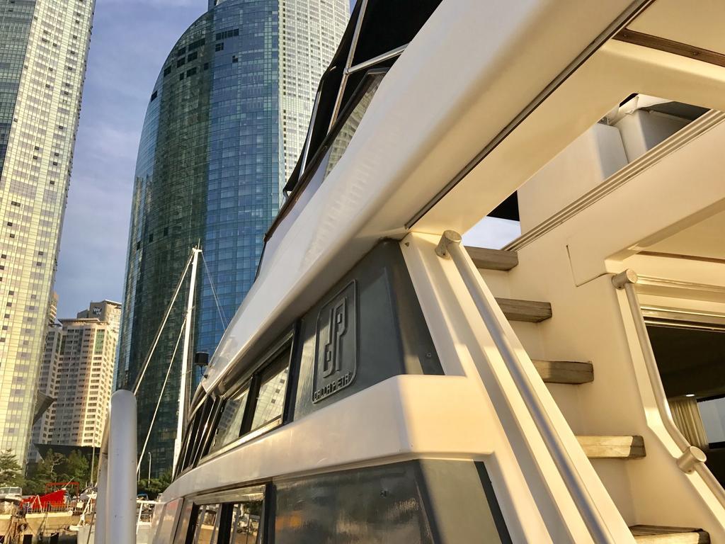 Hotel Sea And Yacht Busan Exterior foto